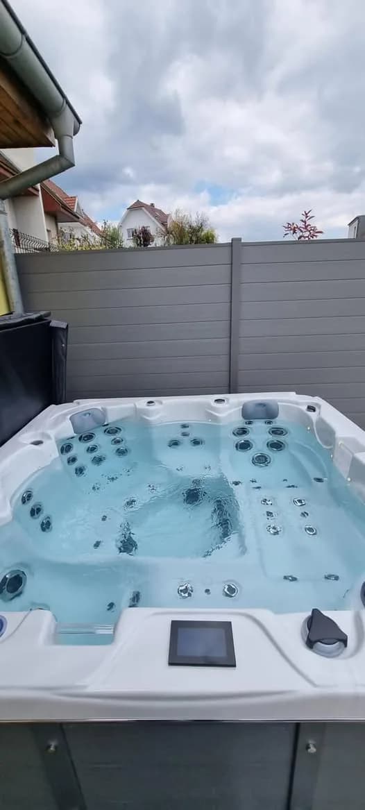Installation d'un spa Ottawa, autre vue du chantier