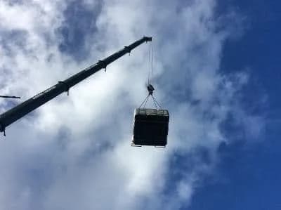 Installation d'un autre spa Bjørgan Full option dans le Finistère, autre vue du chantier