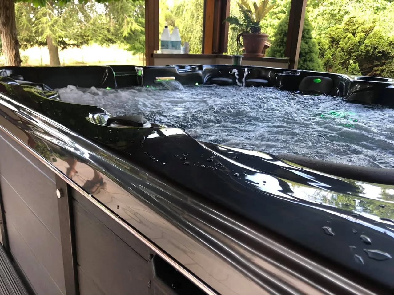 Installation d'un autre spa Cambridge Duel Full option, autre vue du chantier