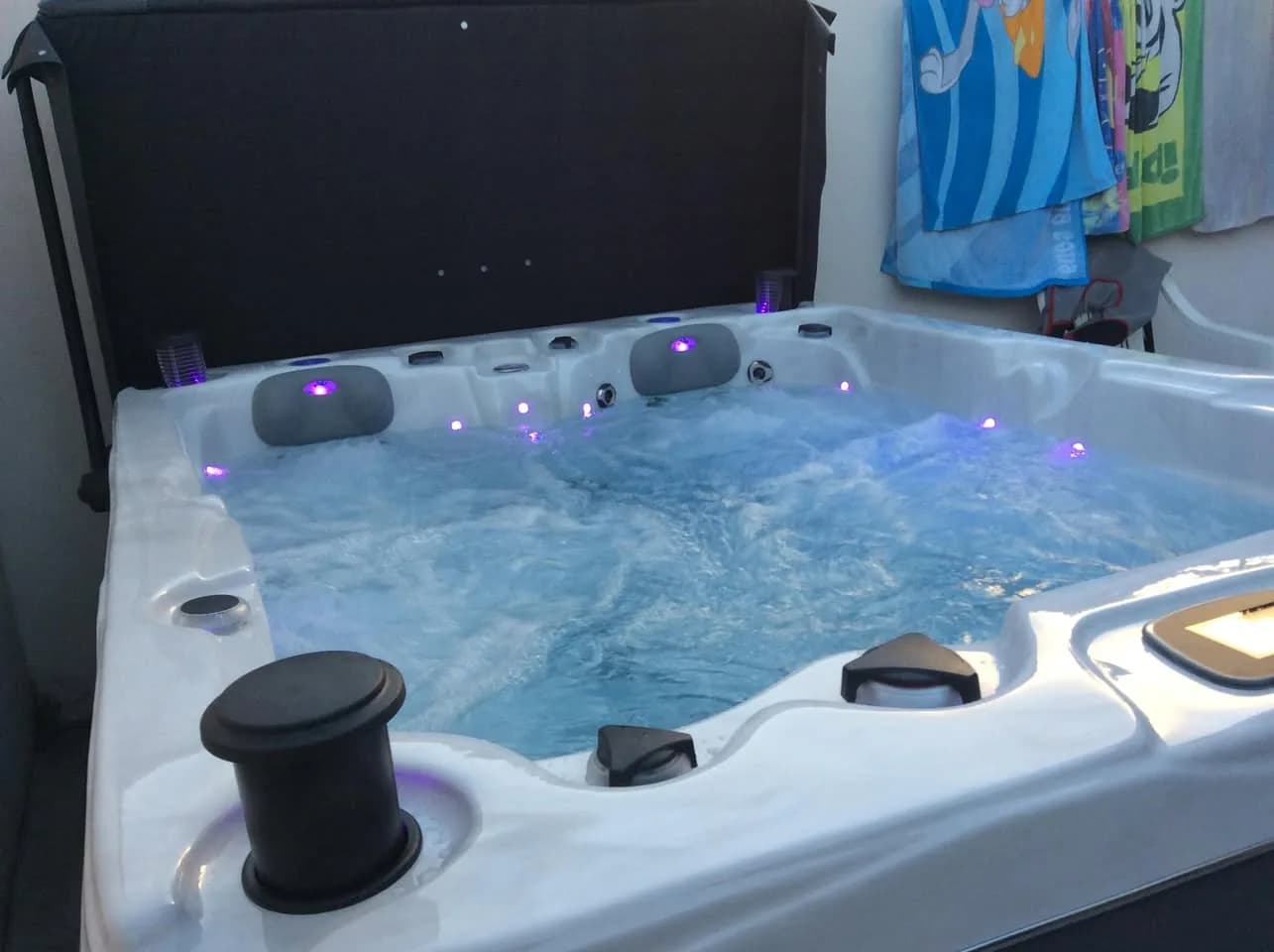 Installation d'un autre spa Montana, autre vue du chantier