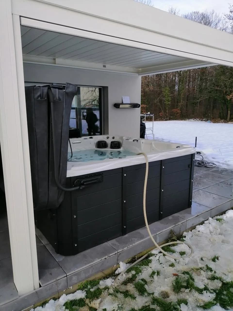 Installation d'un autre spa Vancouver dans le Doubs, autre vue du chantier