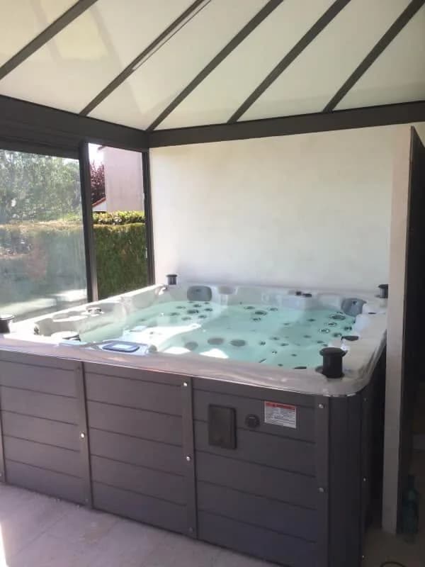 Installation d'un autre spa Vancouver, autre vue du chantier