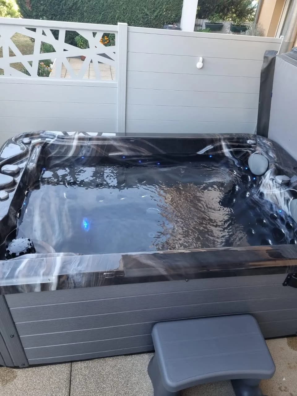 Installation d'un spa Apollon à Guebwiller, autre vue du chantier