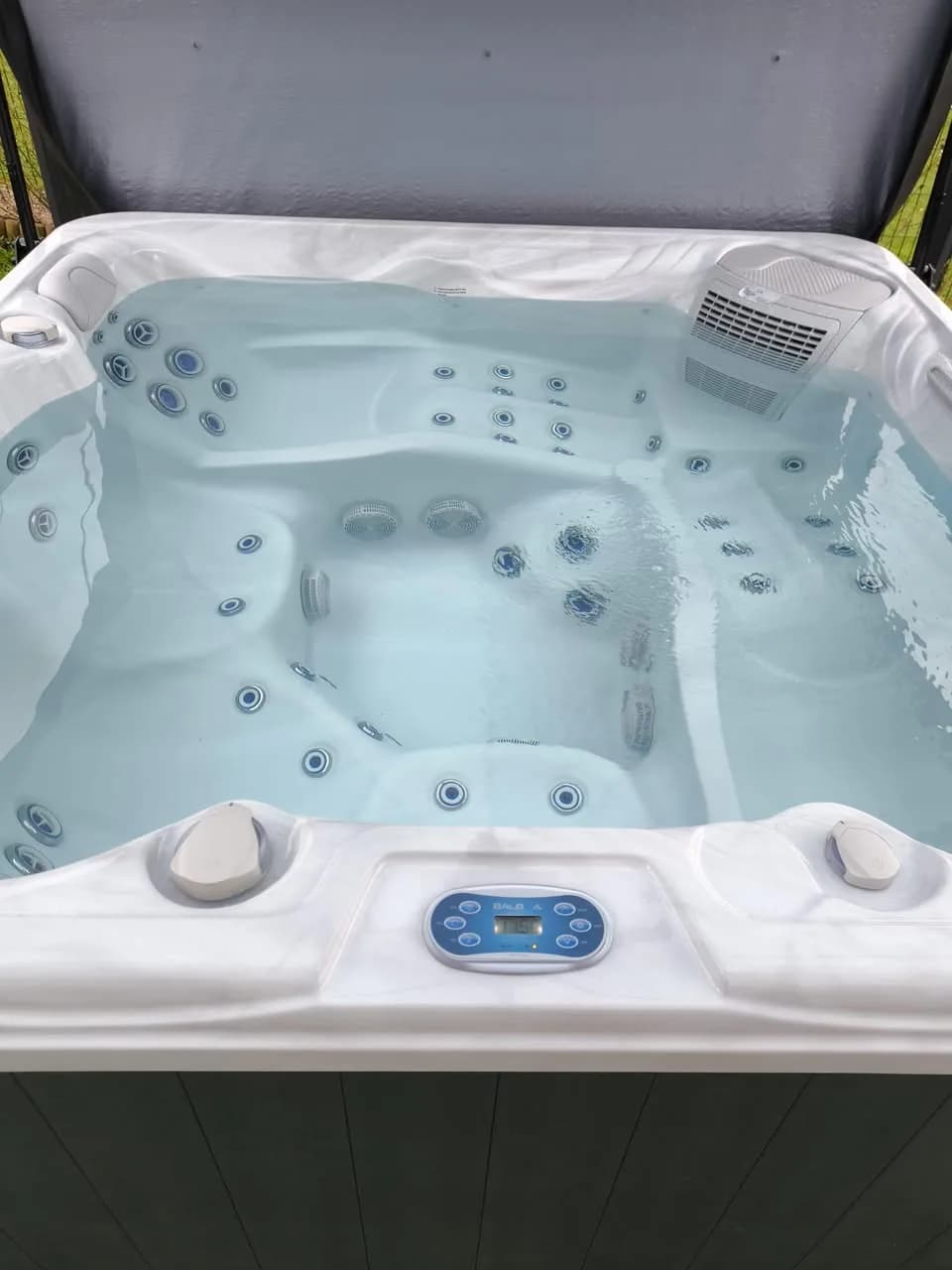 Installation d'un spa Athena à La Vancelle, autre vue du chantier
