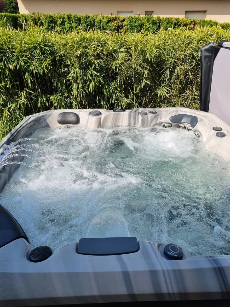 Installation d'un spa Barcelona à Bergholtz, autre vue du chantier