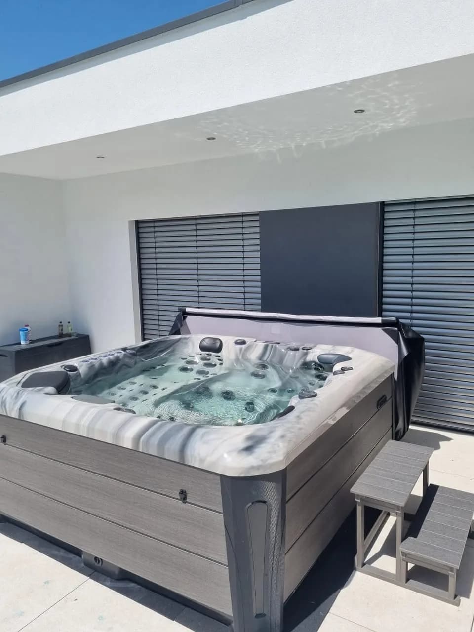 Installation d'un spa Barcelona Full option à Hundsbach, autre vue du chantier