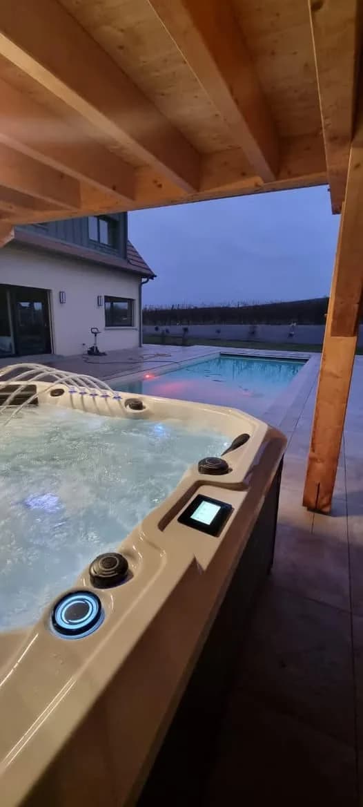 Installation d'un spa Barcelona Full option à Pulversheim, autre vue du chantier