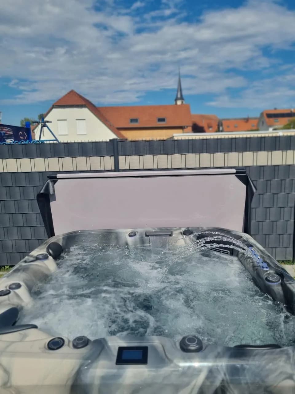 Installation d'un spa Barcelona à Kertzfeld, autre vue du chantier