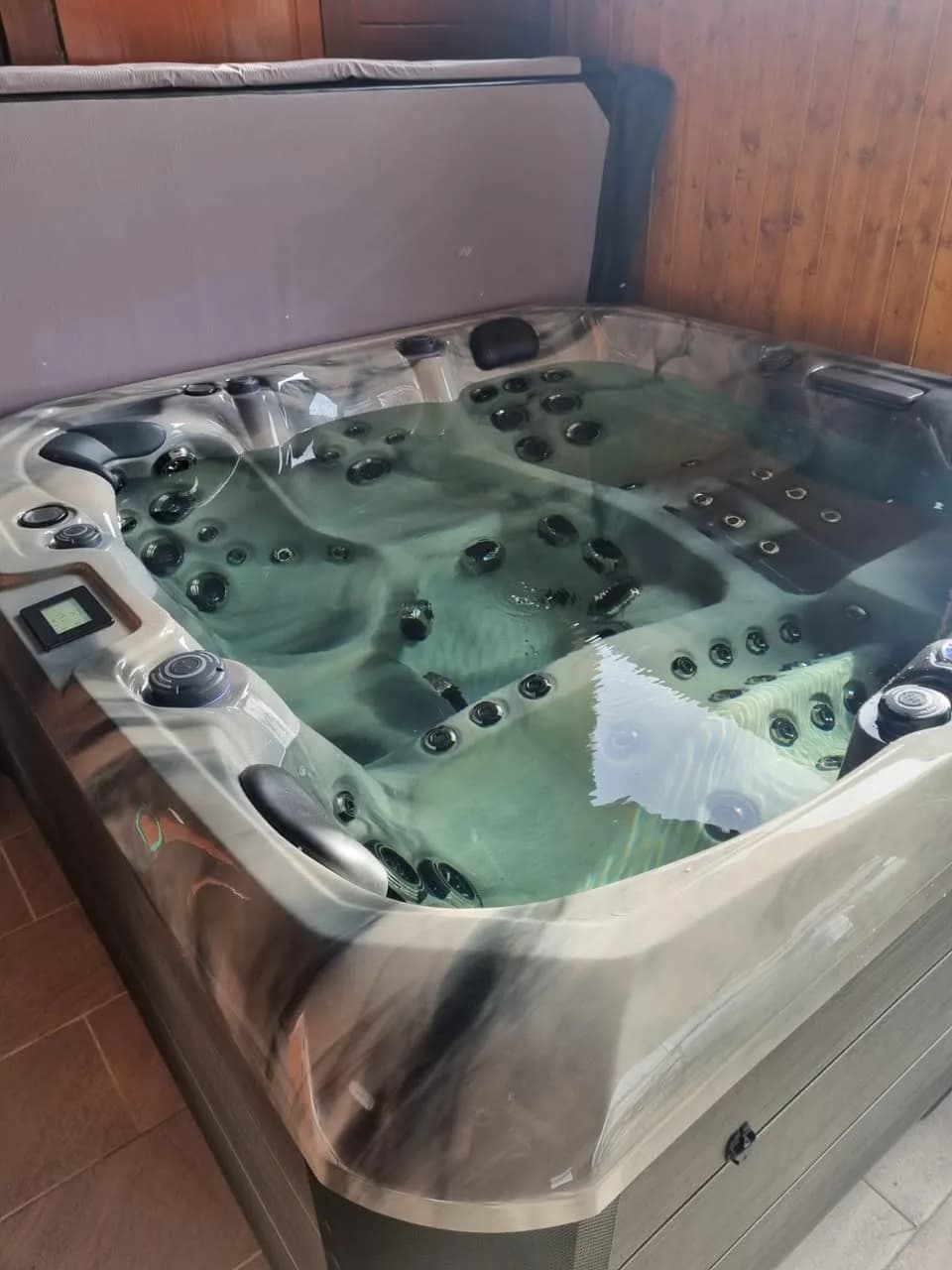 Installation d'un spa Barcelona à Le Val-d'Ajol, autre vue du chantier