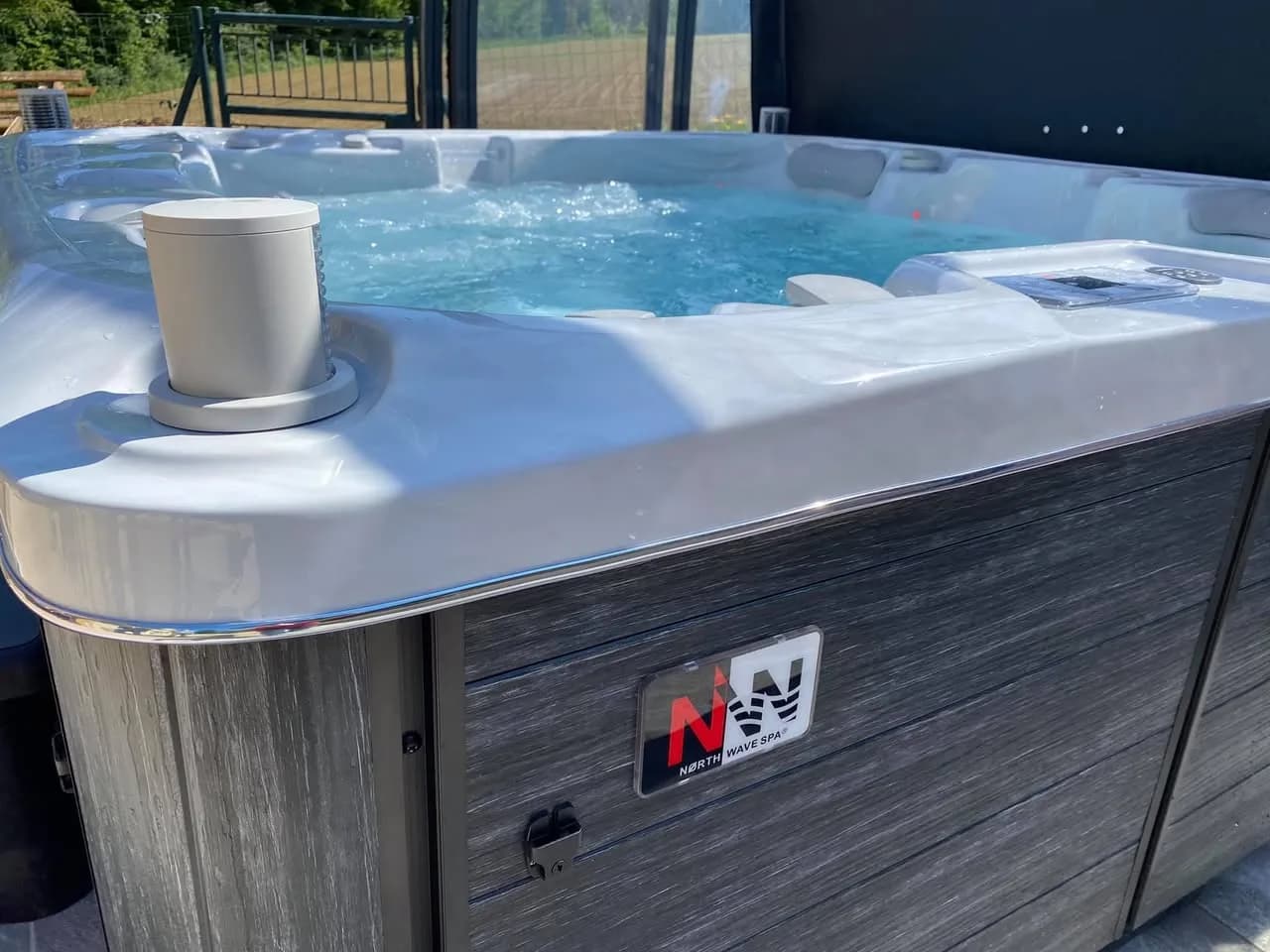 Installation d'un spa Bjørgan Full option à Audincourt, autre vue du chantier