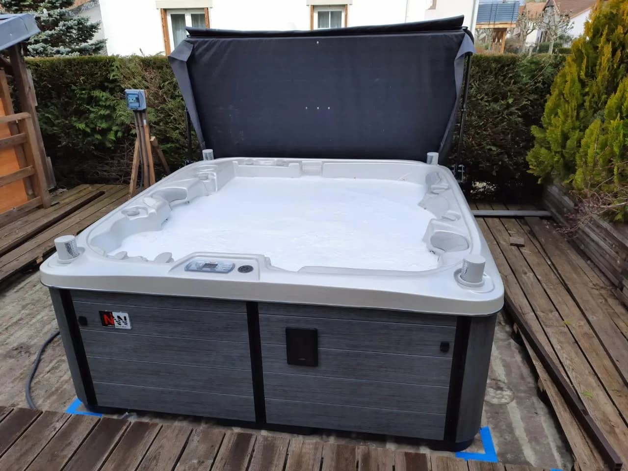 Installation d'un spa Bjørgan Full option dans le Territoire de Belfort, autre vue du chantier