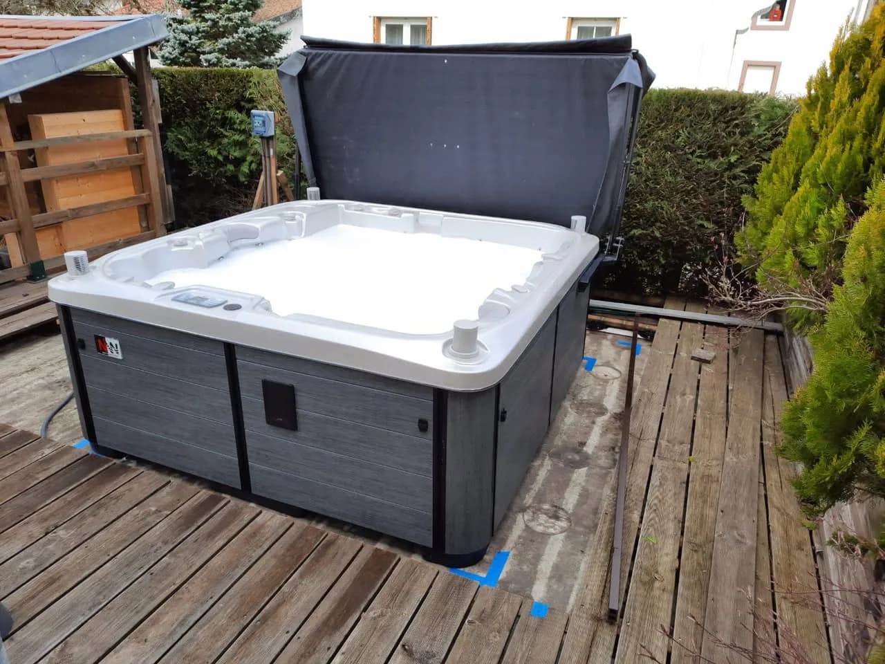 Installation d'un spa Bjørgan Full option dans le Territoire de Belfort, autre vue du chantier