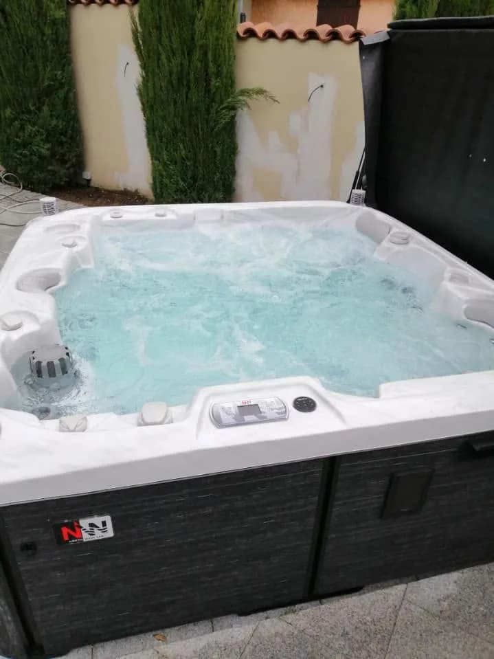 Installation d'un spa Bjørgan Full option à Seltz, autre vue du chantier