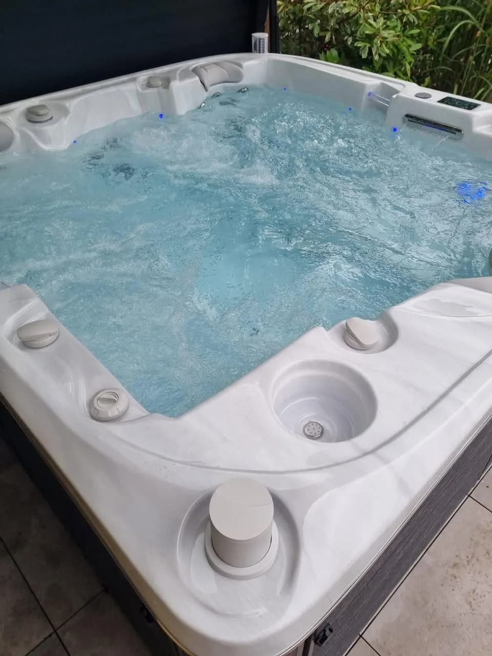 Installation d'un spa Bjørgan à Hirsingue, autre vue du chantier