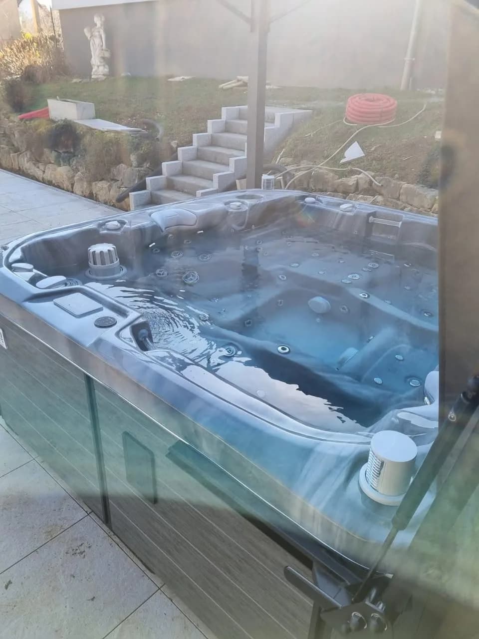Installation d'un spa Bjørgan à Soppe-le-Bas, autre vue du chantier