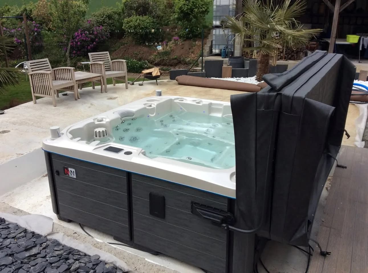 Installation d'un spa Bjørgan à Trêve, autre vue du chantier