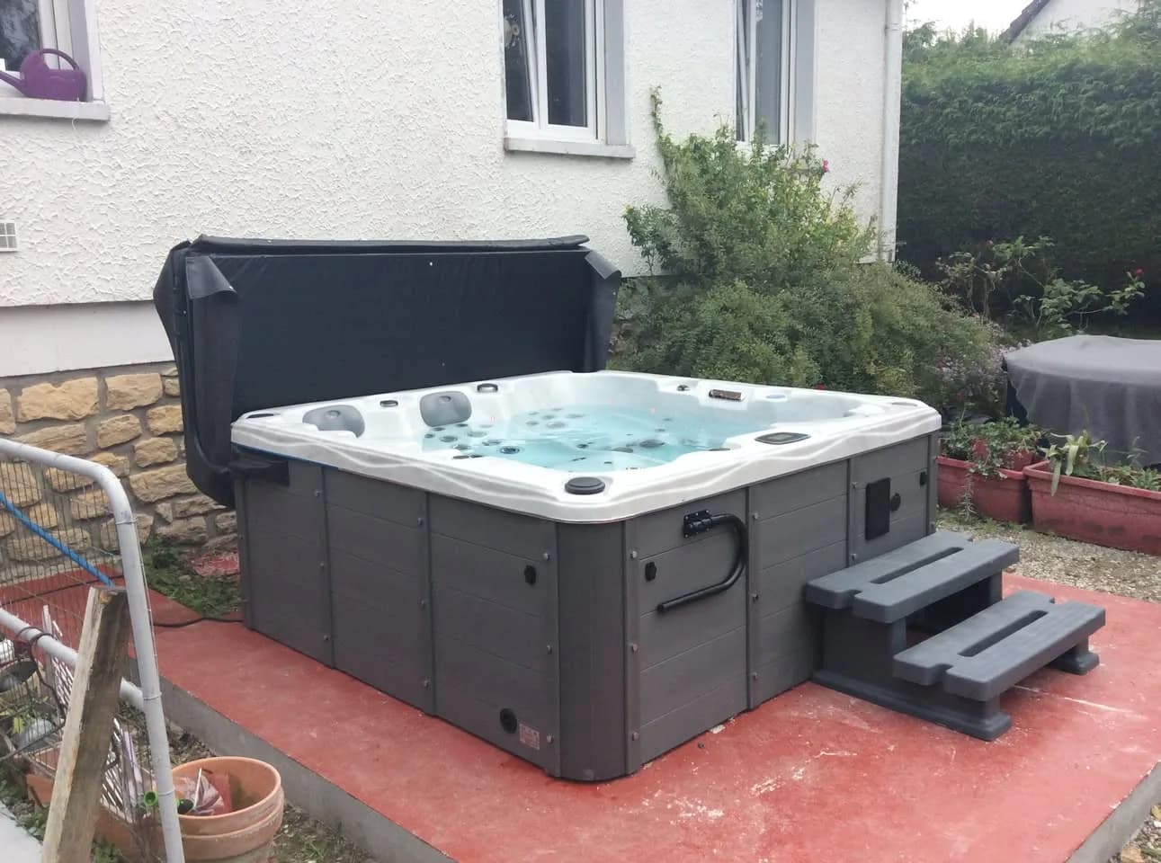 Installation d'un spa Burlington à Caen, autre vue du chantier