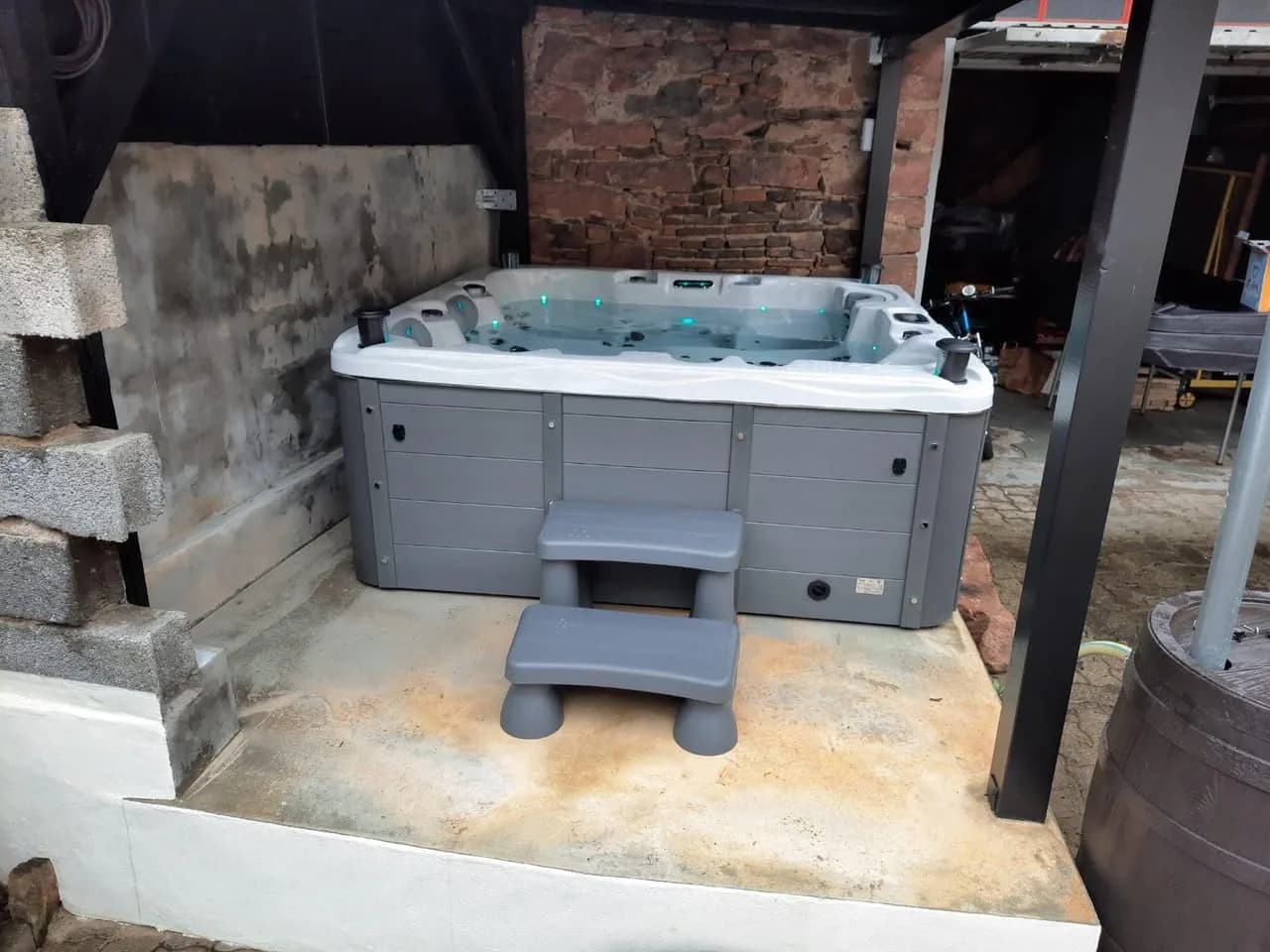 Installation d'un spa Burlington Full option à Châtenois, autre vue du chantier