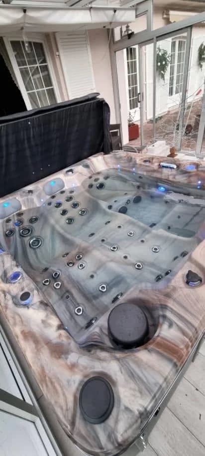 Installation d'un spa Burlington Full option à Ranspach, autre vue du chantier