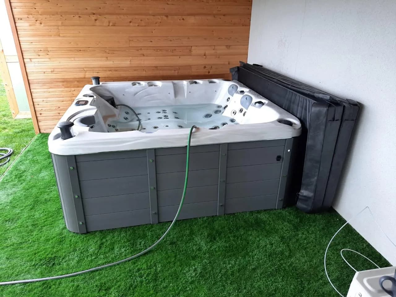 Installation d'un spa Burlington à Messein, autre vue du chantier