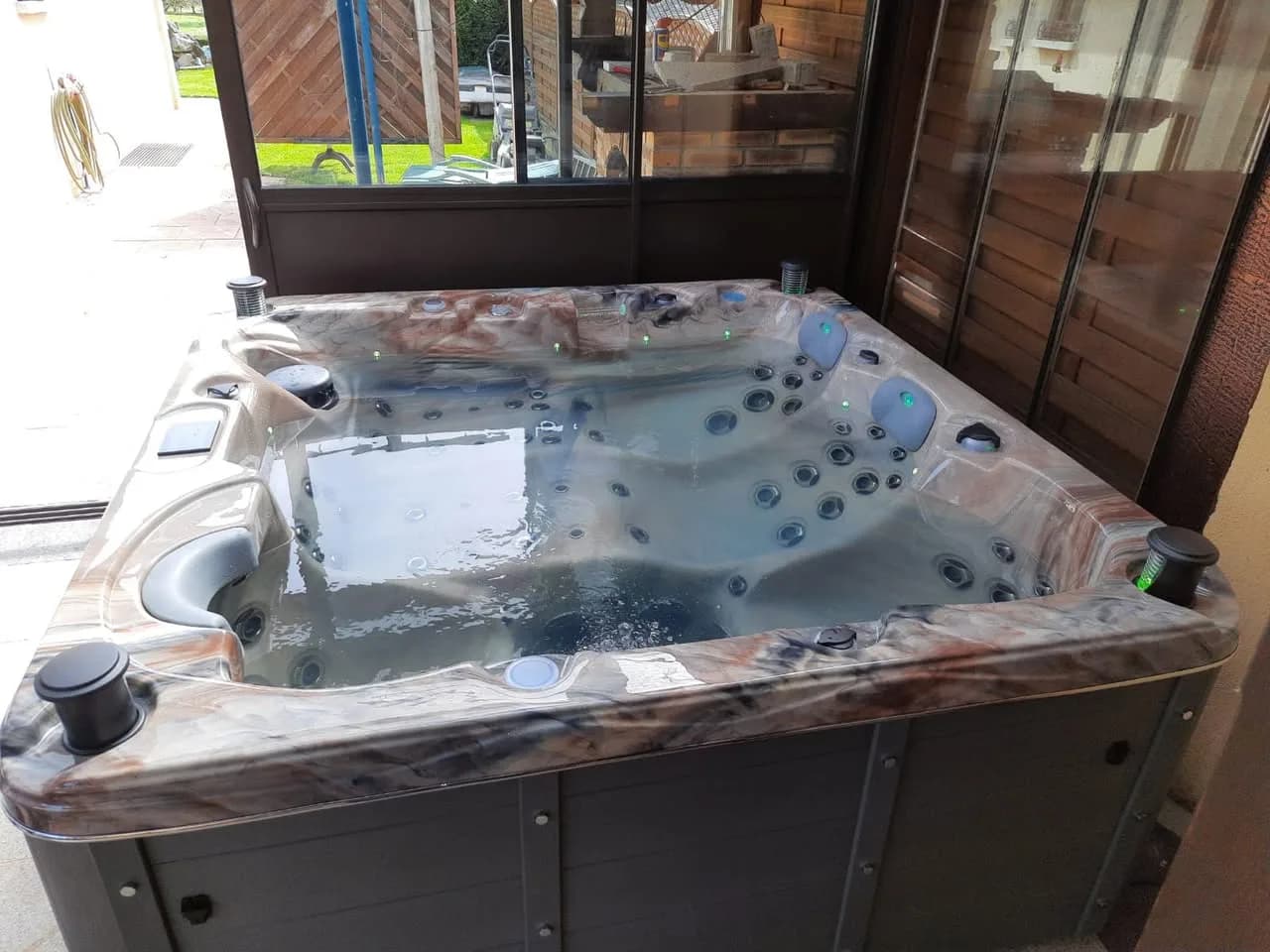 Installation d'un spa Burlington à Muespach, autre vue du chantier