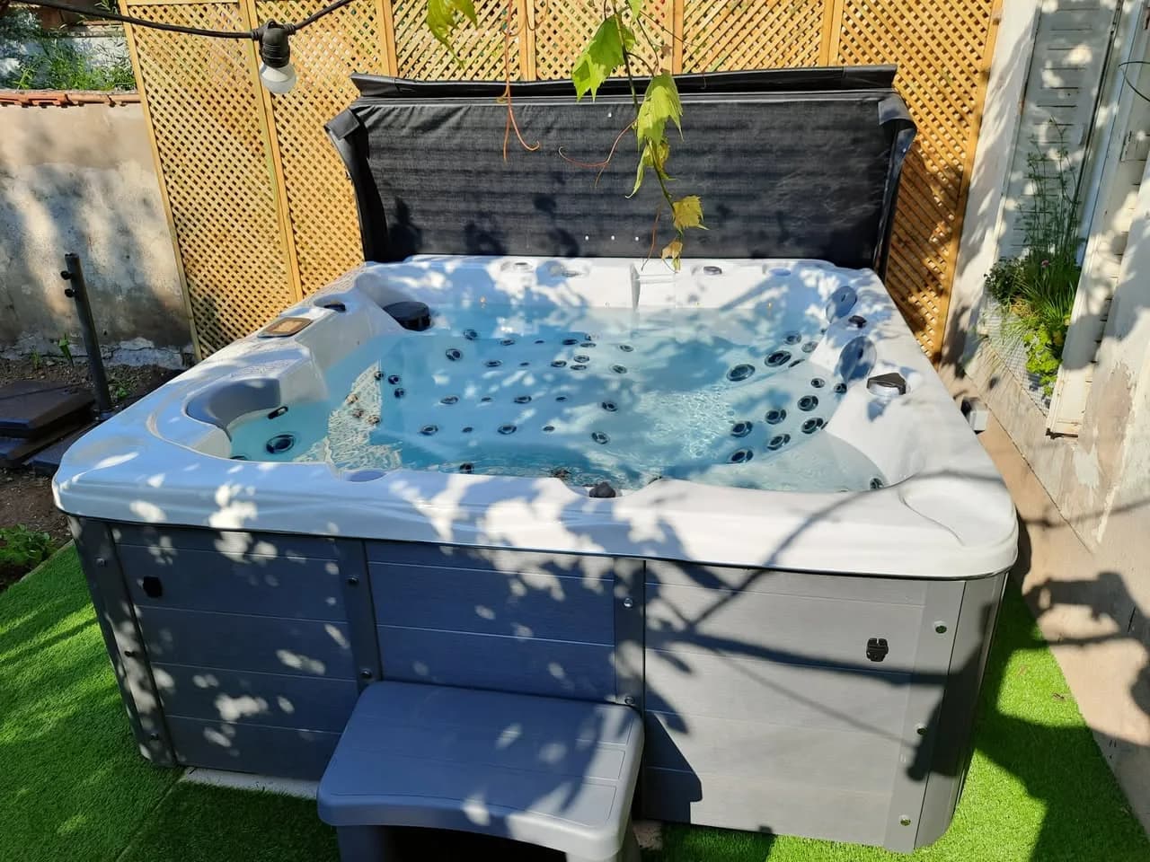 Installation d'un spa Burlington à Nancy, autre vue du chantier