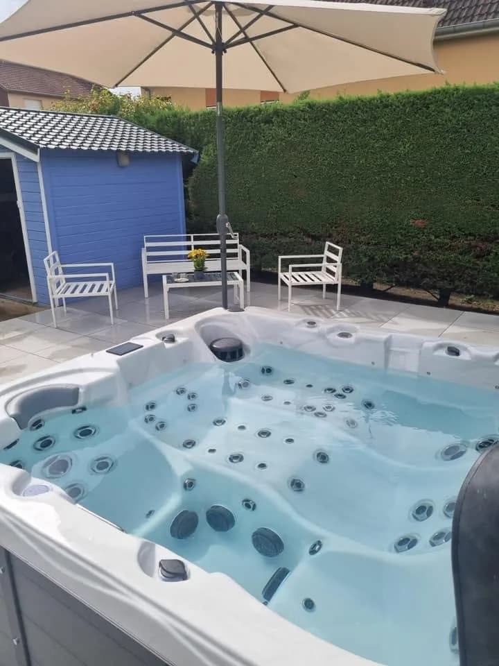 Installation d'un spa Burlington à Ruelisheim, autre vue du chantier