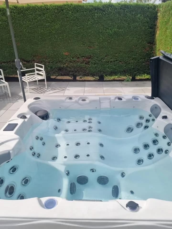 Installation d'un spa Burlington à Ruelisheim, autre vue du chantier