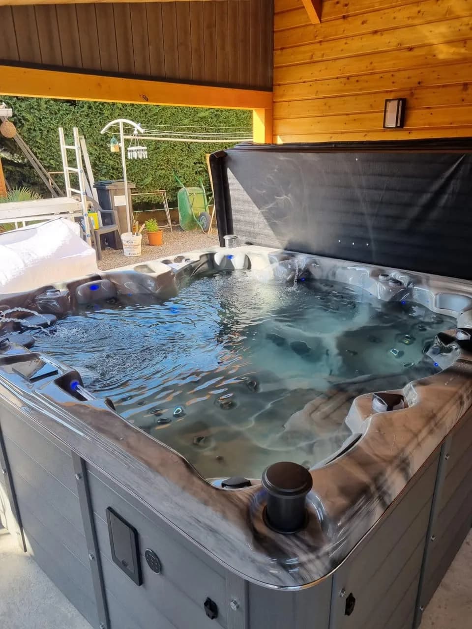 Installation d'un spa Cambridge Duel à Ensisheim, autre vue du chantier