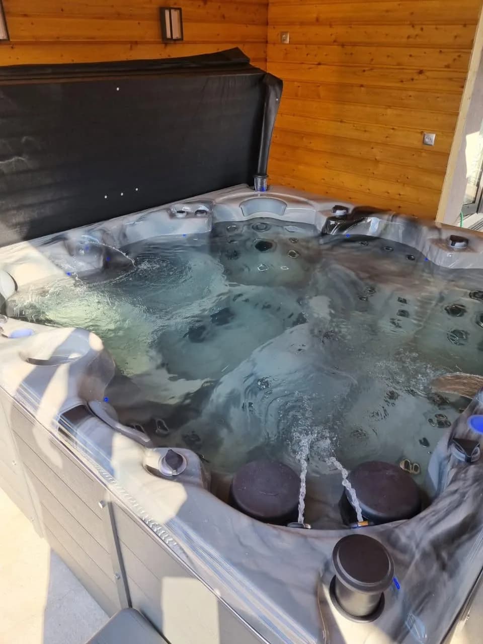 Installation d'un spa Cambridge Duel à Ensisheim, autre vue du chantier