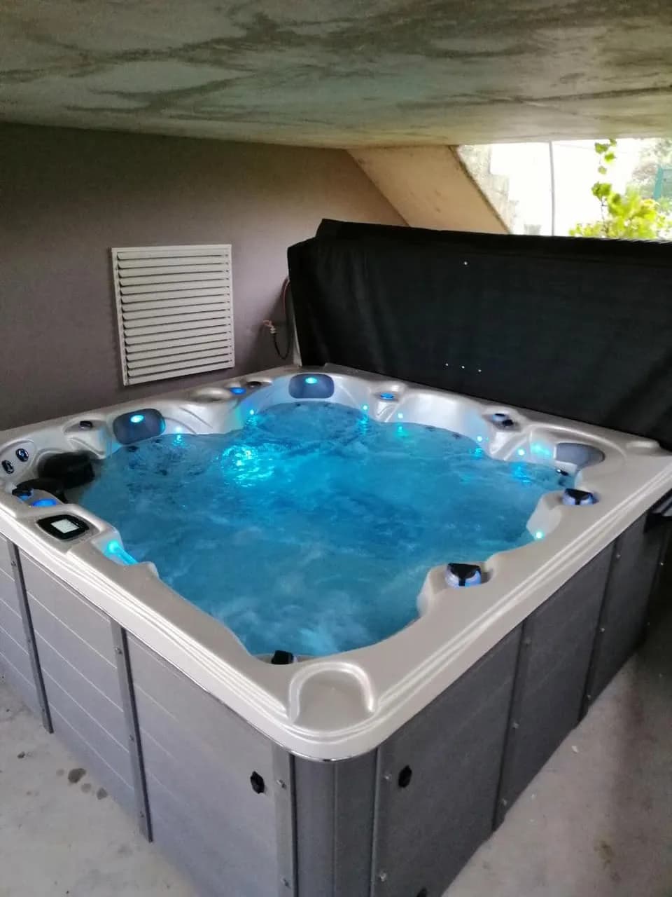 Installation d'un spa Cambridge Duel Full option à Bersheim, autre vue du chantier