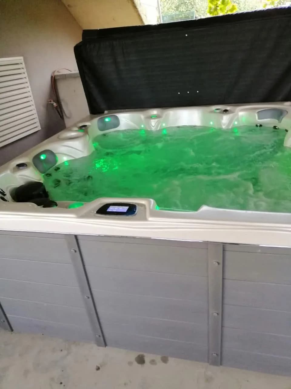 Installation d'un spa Cambridge Duel Full option à Bersheim, autre vue du chantier