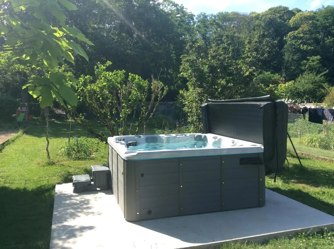 Installation d'un spa Cambridge Duel Full option à Champcueil, autre vue du chantier