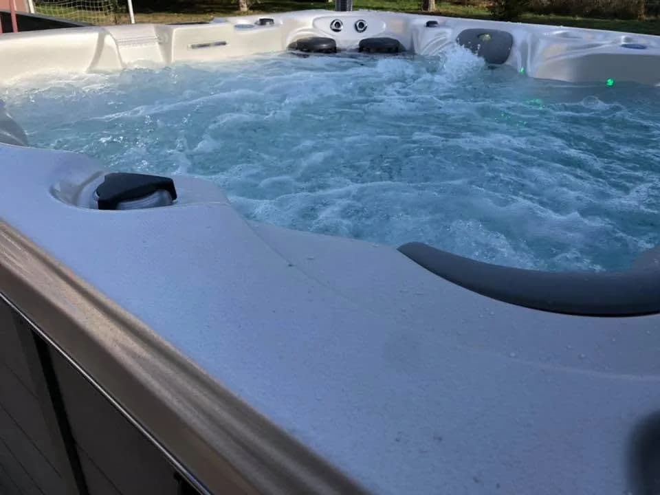 Installation d'un spa Cambridge Duel Full option à Metzeral, autre vue du chantier