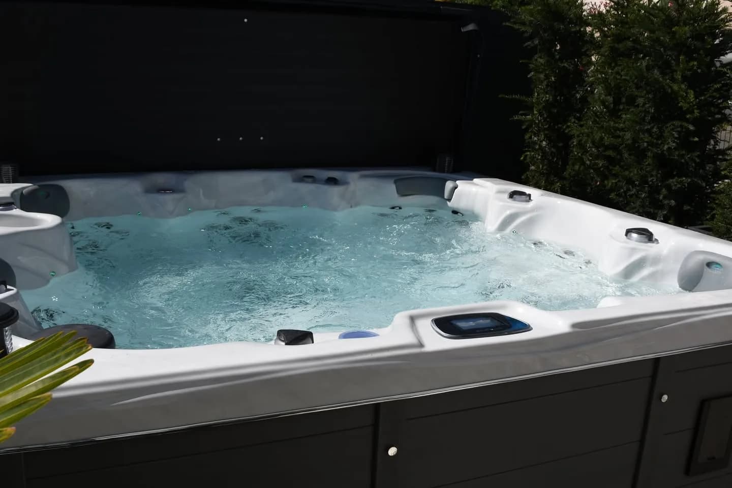 Installation d'un spa Cambridge Duel Full option à Michelbach-le-Bas, autre vue du chantier