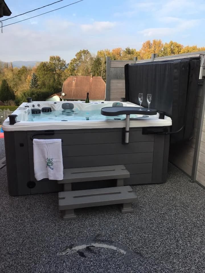 Installation d'un spa Cambridge Duel à Gundershoffen, autre vue du chantier