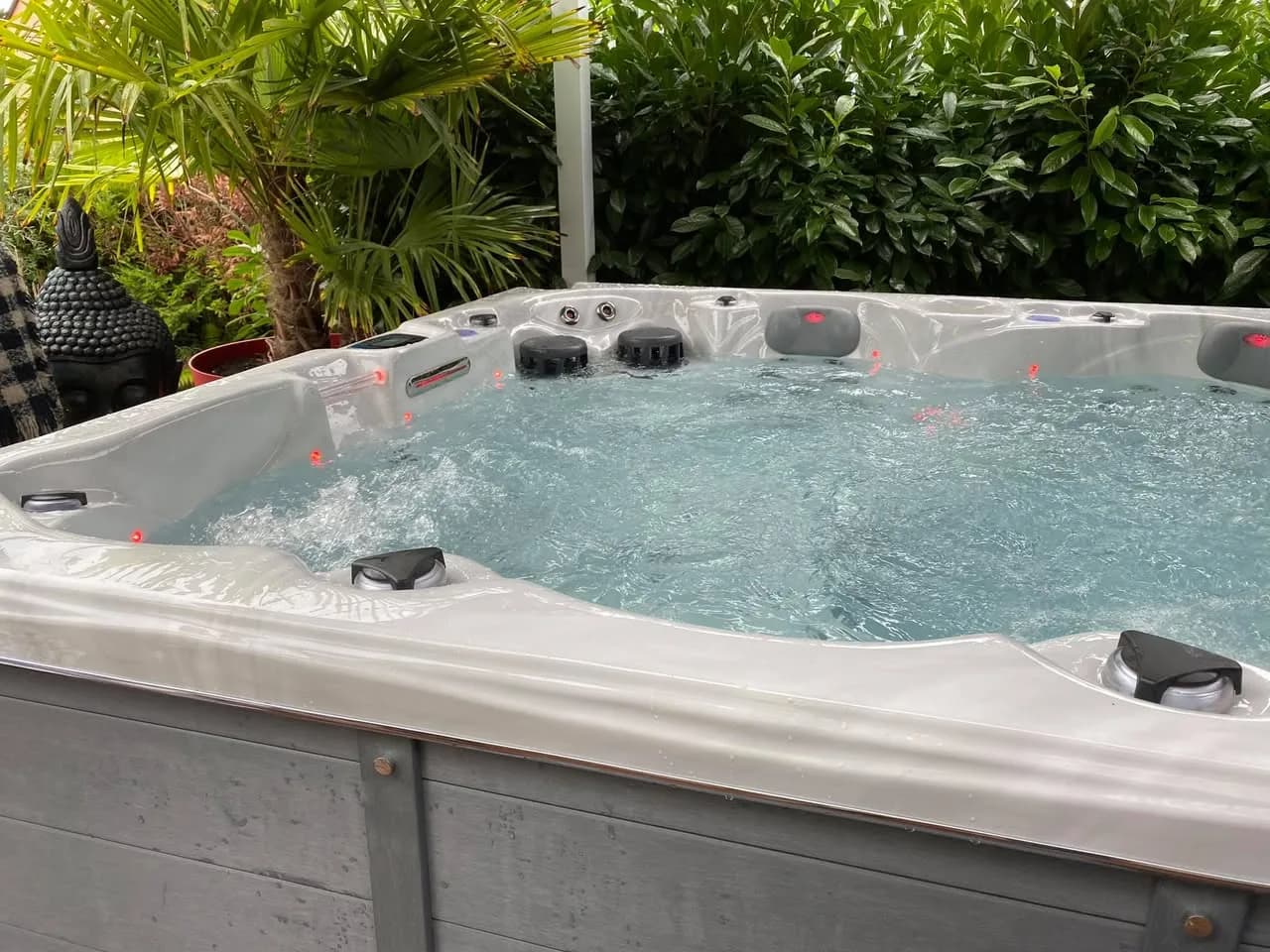 Installation d'un spa Cambridge Duel à Souffelweyersheim, autre vue du chantier