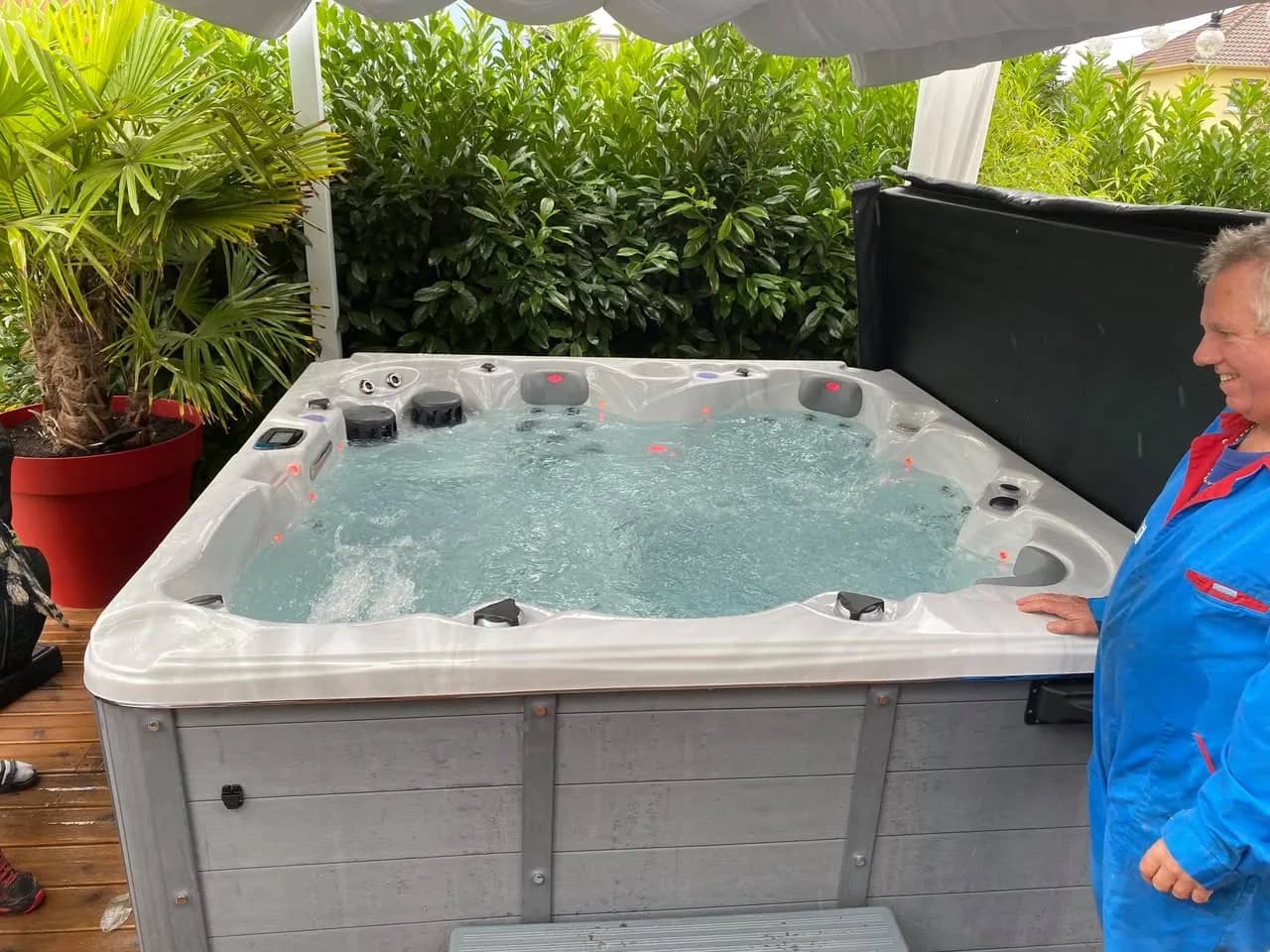 Installation d'un spa Cambridge Duel à Souffelweyersheim, autre vue du chantier