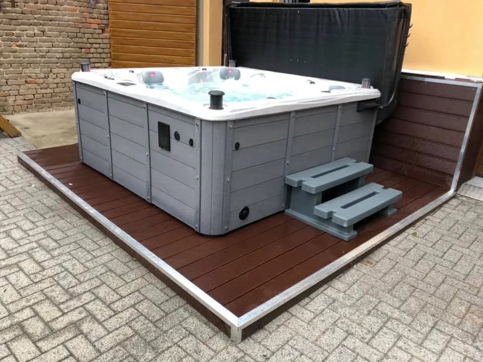 Installation d'un spa Cambridge Full option à Mothern, autre vue du chantier