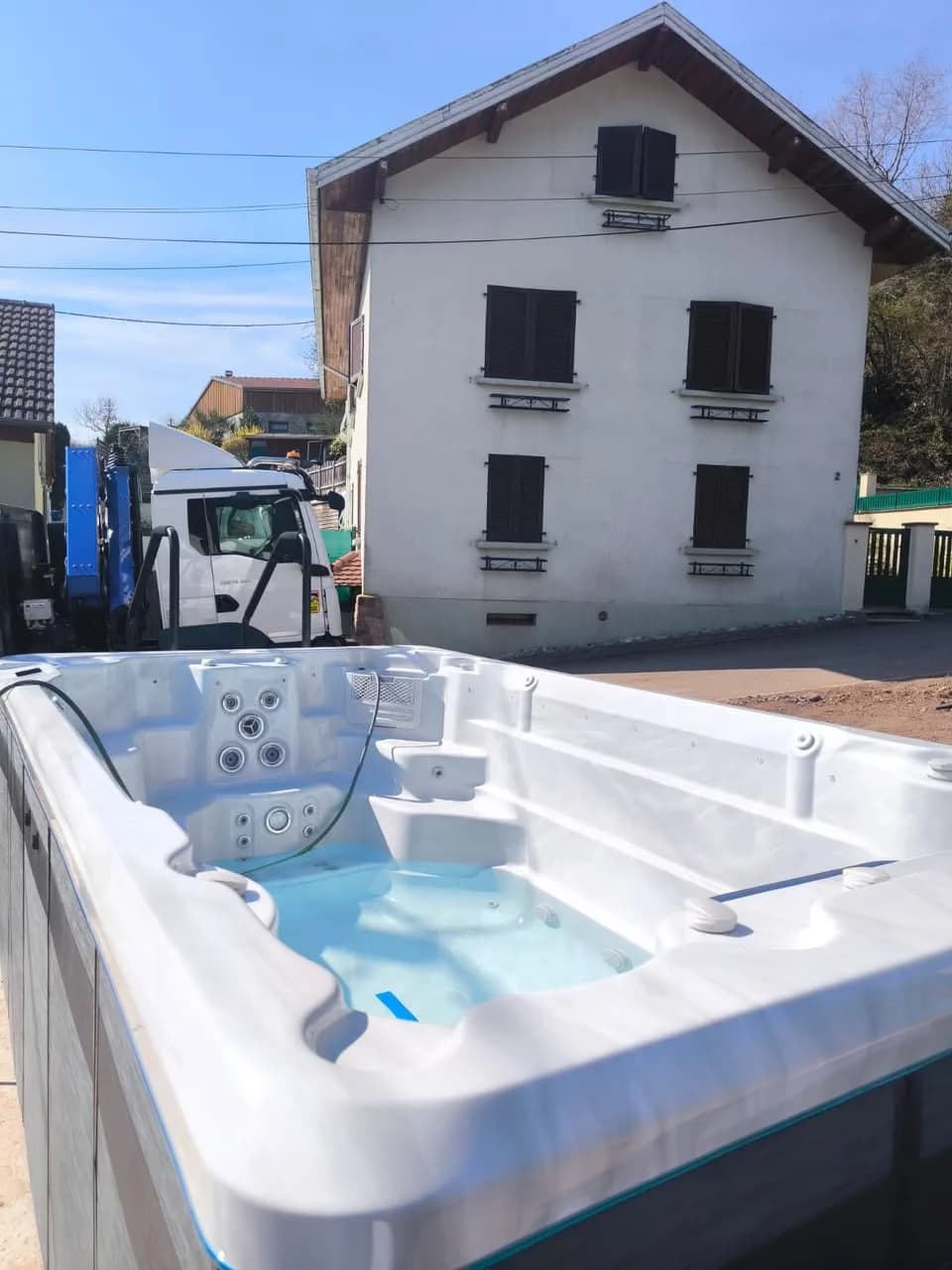 Installation d'un spa de nage Førde 410 à Jungholtz, autre vue du chantier