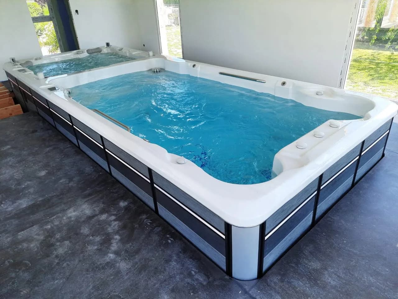 Installation d'un spa de nage Øslø 600 à Sundhoffen, autre vue du chantier