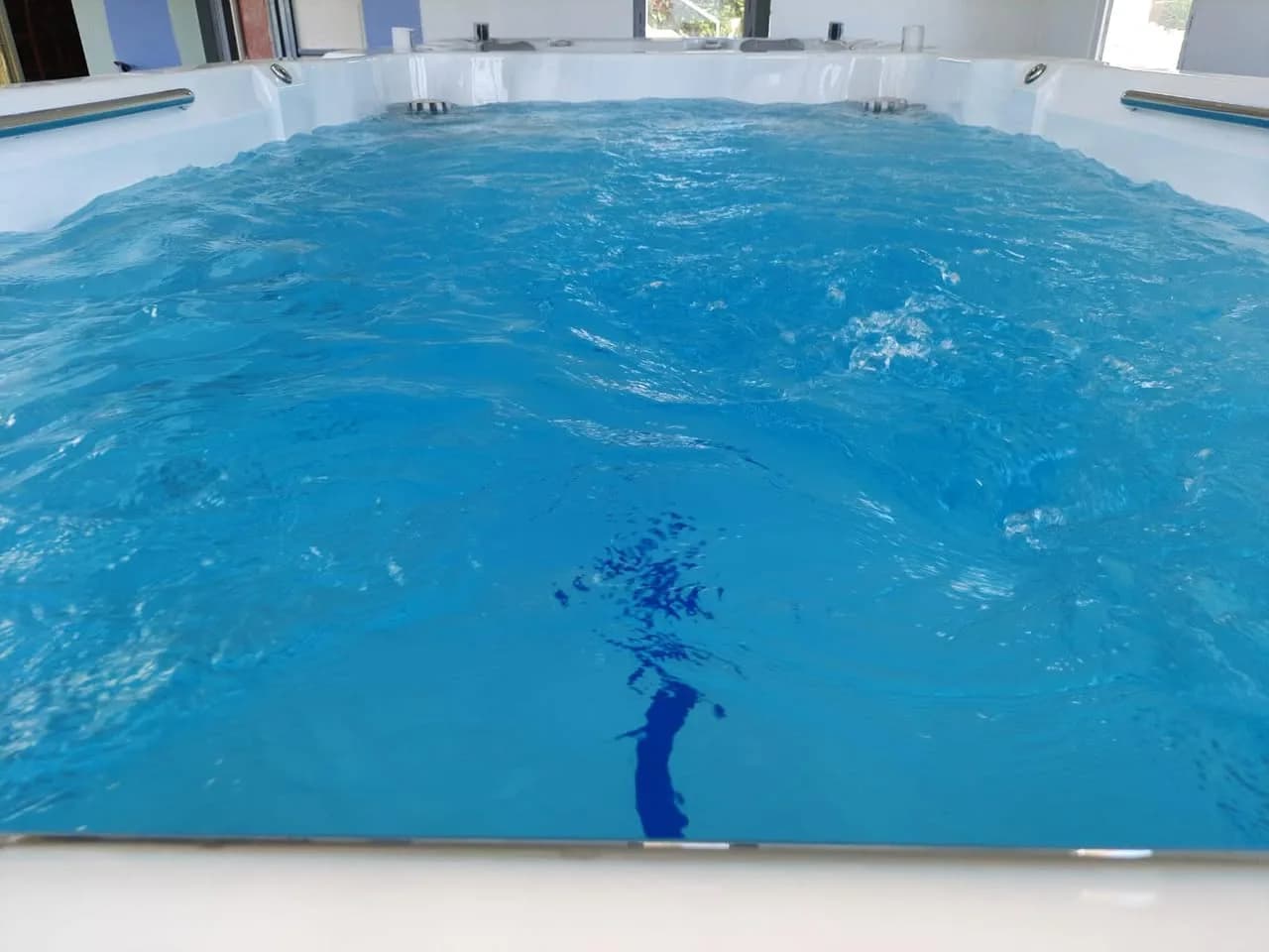 Installation d'un spa de nage Øslø 600 à Sundhoffen, autre vue du chantier