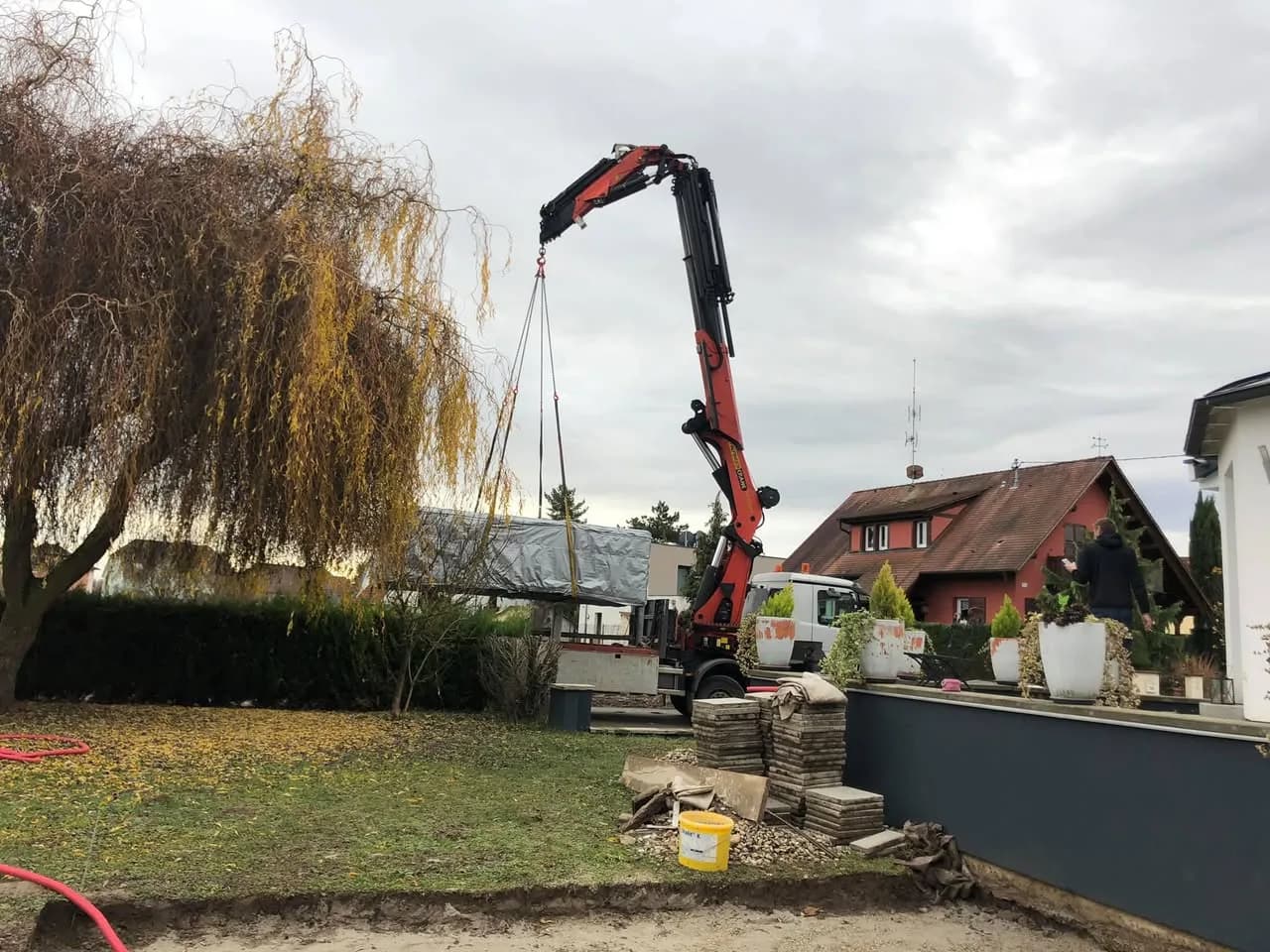 Installation d'un spa de nage Waterloo 501 à Eschau, autre vue du chantier