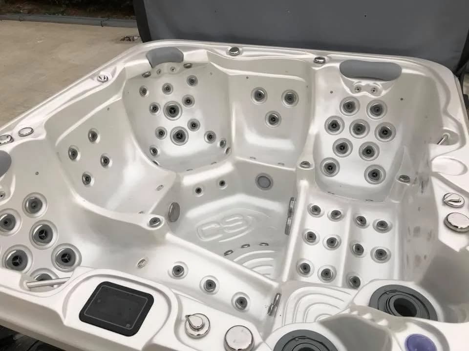 Installation d'un spa Delphina Royal à Colmar, autre vue du chantier