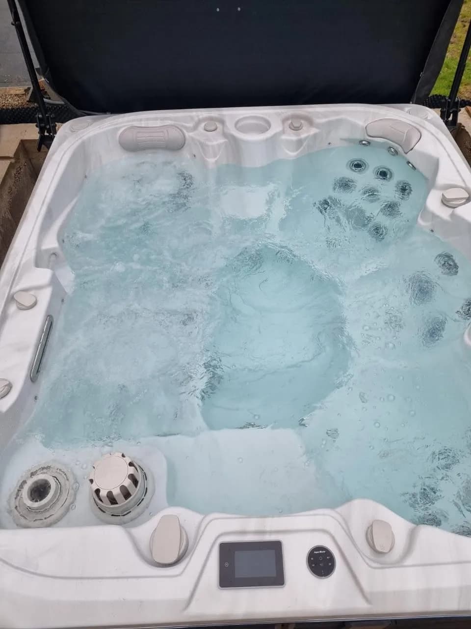 Installation d'un spa Drøbak à Bischwihr, autre vue du chantier