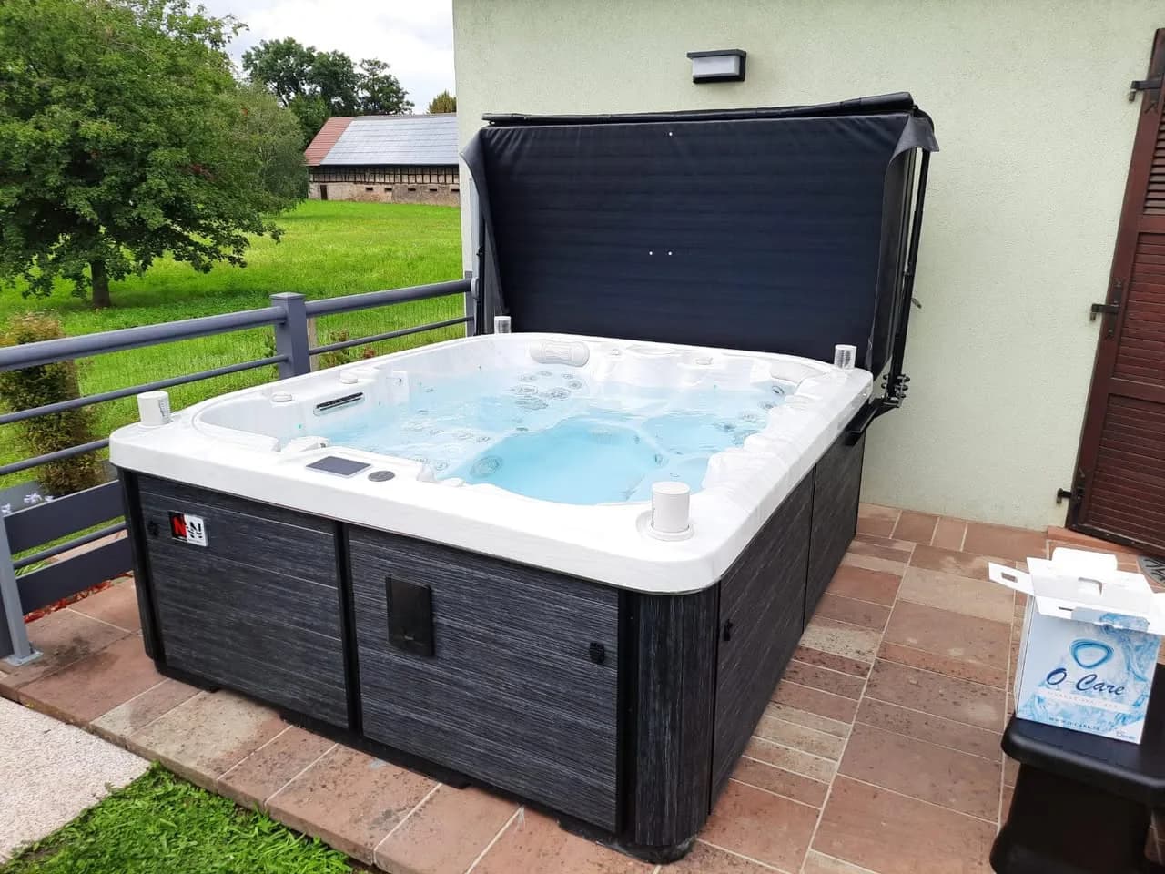 Installation d'un spa Drøbak Full option à Battenheim, autre vue du chantier