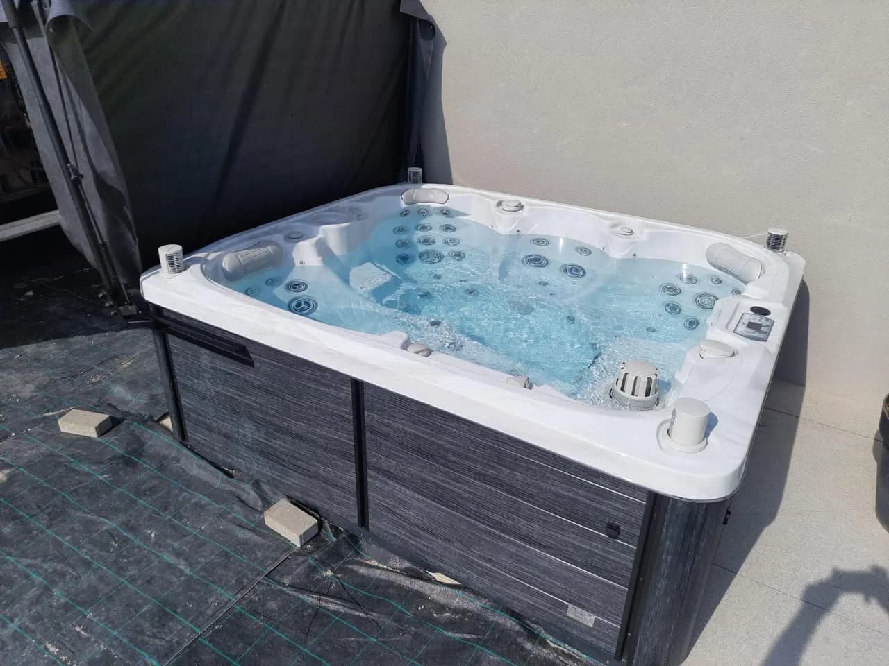 Installation d'un spa Drøbak Full option à Jebsheim, autre vue du chantier