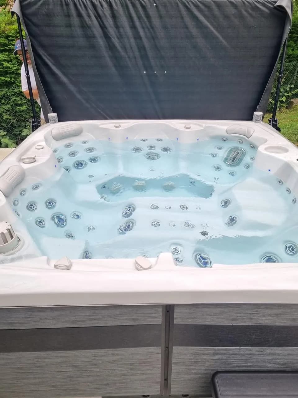 Installation d'un spa Hølen à Riedisheim, autre vue du chantier
