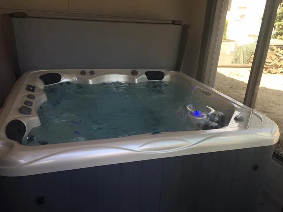 Installation d'un spa Ipsilon Ultimax à Geispitzen, autre vue du chantier