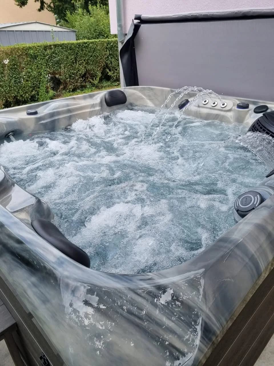 Installation d'un spa Kenya à Ensisheim, autre vue du chantier